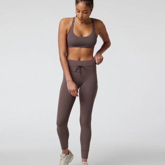 Vuori Daily Legging - Chocolate - Size M - Picture 2 of 6